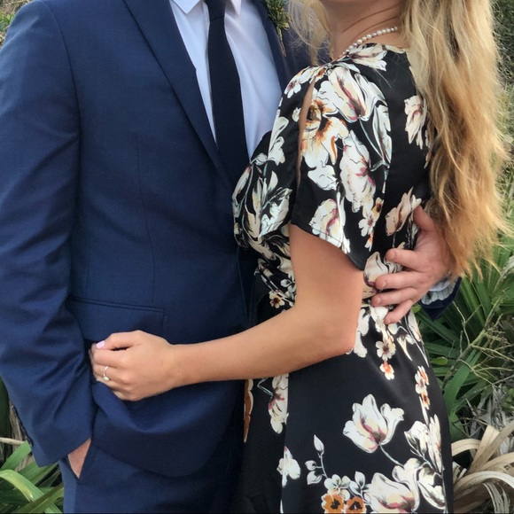 Floral Wrap Dress - Picture 3 of 5